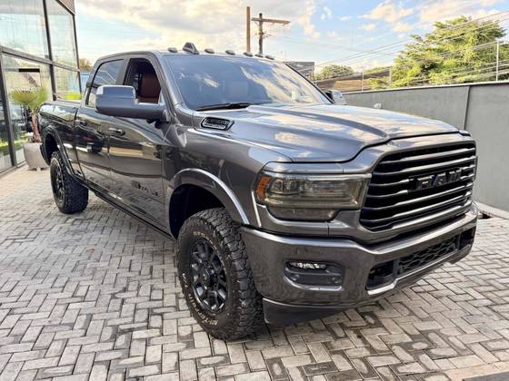 RAM 3500 6.7 I6 TURBO DIESEL LIMITED LONGHORN CD 4X4  AUTOMÁTICO